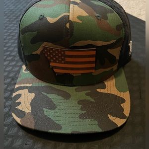 Camo MT hat